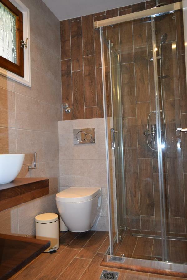 מוראיטיקה Marini Apartments מראה חיצוני תמונה