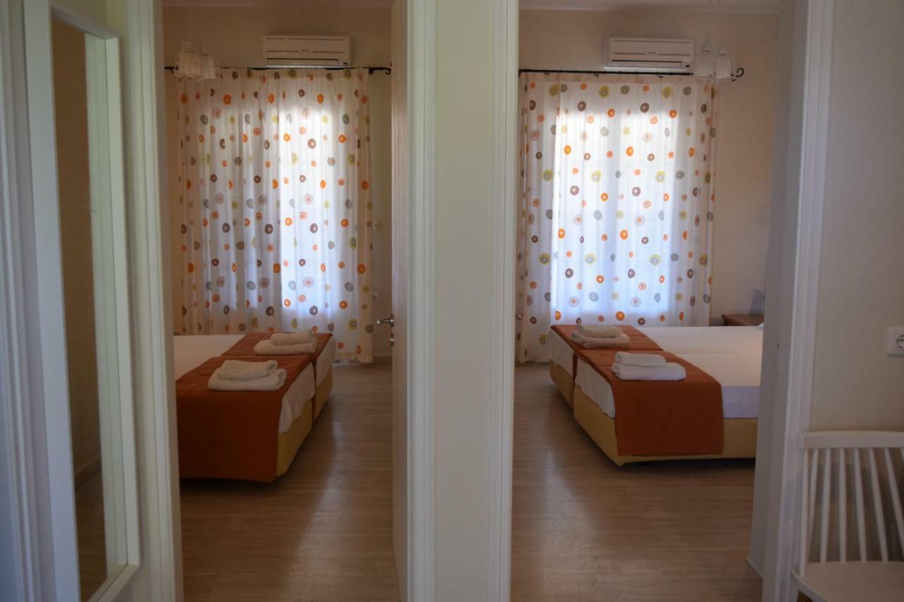 מוראיטיקה Marini Apartments מראה חיצוני תמונה